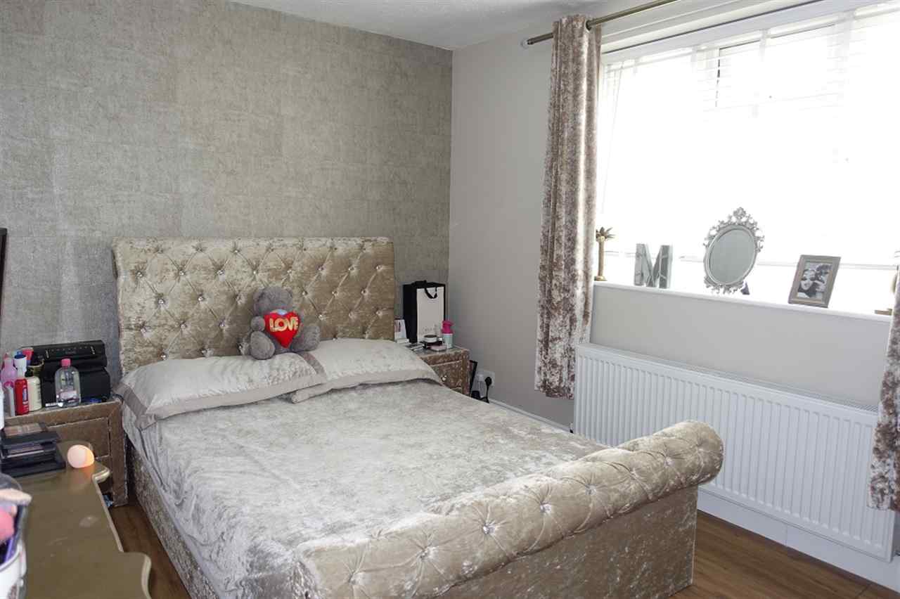 resized-2349823-AHC BEDROOM REAR.jpg